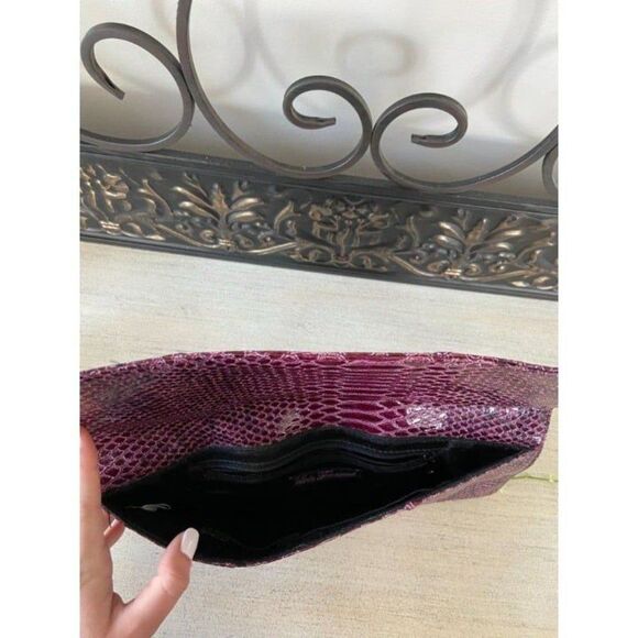 LuLu Townsend Faux Leather Purple Clutch - Picture 5 of 5